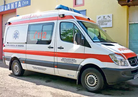TRAGEDIE la VASLUI! Un TÂNĂR a MURIT STRIVIT sub TRACTORUL pe care îl CONDUCEA!