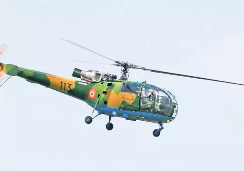 Dezvăluiri ale piloţilor militari români: «Era să ne ciocnim cu un OZN »