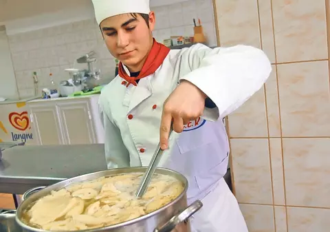 Totul despre ÎNSCRIEREA LA LICEU - Episodul 5 | Mergi la şcoală, iei 200 de lei