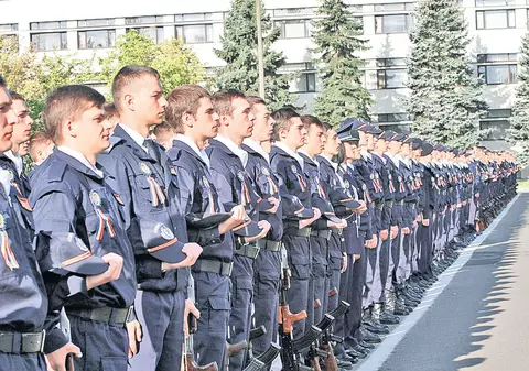 Vom avea poliţişti mai pitici cu 5 centimetri