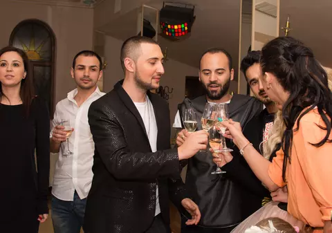 F. Charm, răsfăţat de prieteni şi artişti, de ziua lui | FOTO