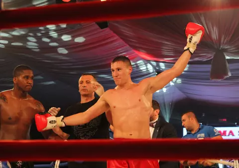 FOTO / Costum de lux pentru marele câştigător de la Superkombat Mamaia