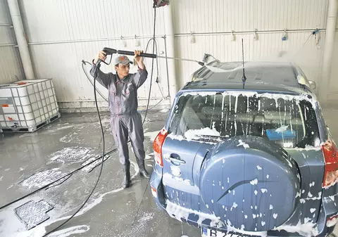 Vom spăla maşinile mai ieftin?