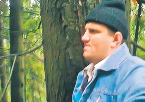 Un cioban şi-a făcut «selfie» în timp ce căuta ursul