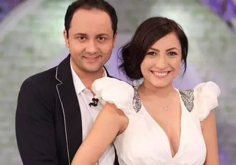 ANDRA şi MĂRUŢĂ, CUPLUL PERFECT! Cântăreaţa DEZVĂLUIE SECRETUL mariajului lor!