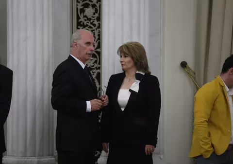 Bellu şi Bitang, ofertaţi să revină la lotul de gimnastică. Ce le-a promis premierul celor doi antrenori