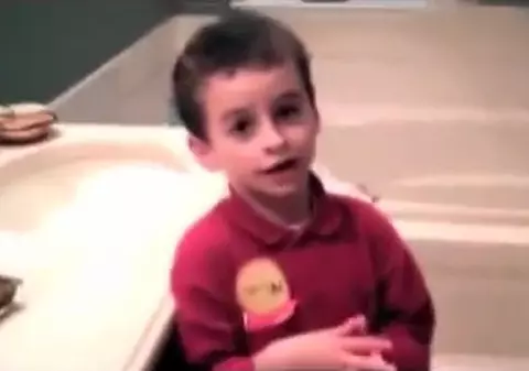 NEPREŢUITĂ! Reacţia unui PUŞTI care ÎNTÂLNEŞTE PENTRU PRIMA DATĂ ÎN VIAŢĂ un CUPLU GAY | VIDEO