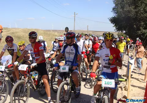 Tricolorii dau puternic la pedale în Bosnia-Herțegovina și în Serbia