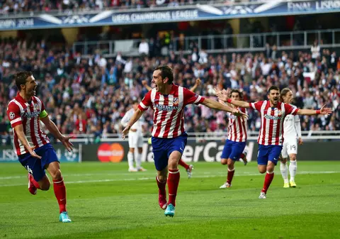 Campioana en-titre Atletico rămâne în cursa pentru titlu, Contra - meci de adio