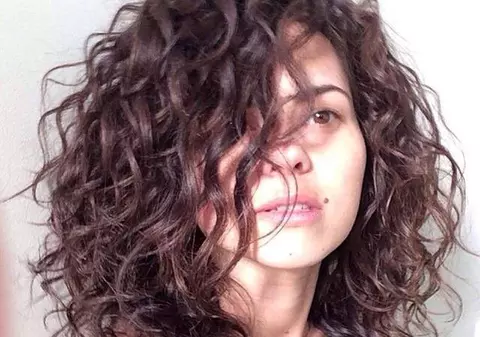 INNA şi-a ÎNNEBUNIT fanii! Uite-o UDĂ şi cu SFÂRCUL pe AFARĂ | FOTO în articol