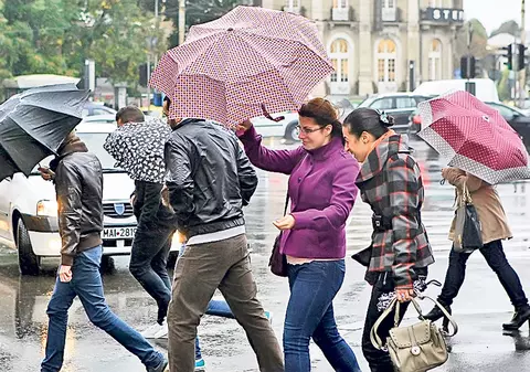 PLOI în AVERSE, FURTUNĂ şi GRINDINĂ. Vezi PROGNOZA METEO pentru începutul acestei săptămâni!