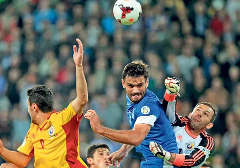 Adio, Naţională! Portarul Bogdan Lobonţ se gândeşte să renunțe la reprezentativa României