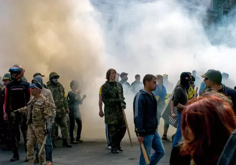 TENSIUNI ÎN UCRAINA, cu o zi înaintea referendumului privind independenţa