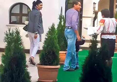 Ce atletic e Petre Roman la 68 de ani!