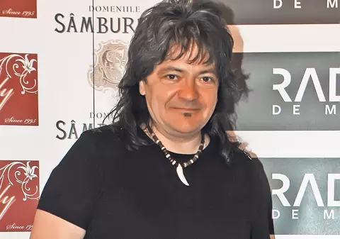 LEO IORGA va urca pe scenă în 10 zile, deşi abia a fost operat pe creier