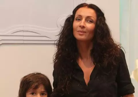 RĂDULEASCA şi FIUL EI SE MUTĂ ÎN WEEKEND! "E o AVENTURĂ şi O LECŢIE!"