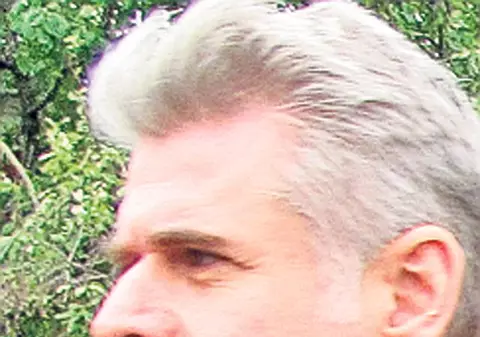 Au uitat să-i prelungească mandatul? Emanoil Bocăneanu, fostul prefect de Galaţi, acuzat că ar fi vrut să pună la cale un asasinat, a fost eliberat