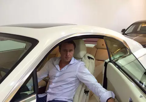 Reghecampf se plimbă la Riad cu un Rolls Royce de 850.000 de dolari