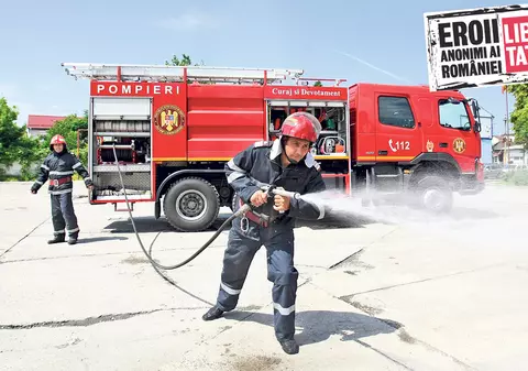 Luptă cu focul şi în timpul liber