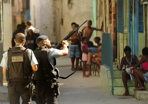 Turistă împușcată în Brazilia după ce s-a rătăcit în favele