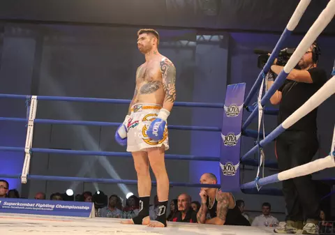 VIDEO / Michael Terrill vrea victoria la Superkombat Constanța