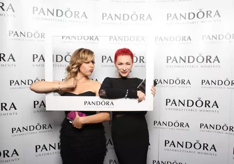 Vedetele au ales bijuteriile PANDORA pentru VIVA Party !