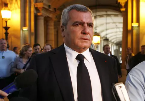 Scandal de corupţie în Franţa! Avocatul lui Nicolas Sarkozy şi doi magistraţi au fost arestaţi