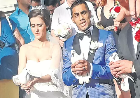 Bănel și porumbița | Fostul jucător stelist şi Cristina Nicoliţă s-au căsătorit religios la Brăila