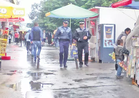 Deşi susţine că face zilnic controale, poliţia nu poate stopa vânzarea ţigărilor fără timbru