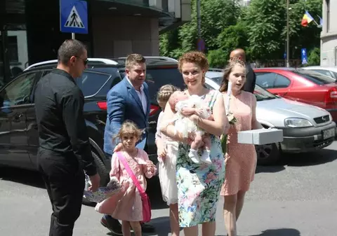 BARTOŞ, un TĂTIC la PUTEREA A TREIA! Şi-a CREŞTINAT fetiţa DE RUSALII! FOTO 