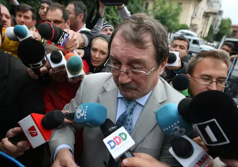 Ce SPUNE PRESA STRĂINĂ despre REŢINEREA lui Mircea Băsescu