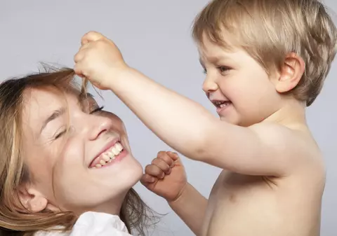 ROMÂNII NU mai fac COPII! S-a înregistrat cea mai MICĂ NATALITATE după al doilea Război Mondial 