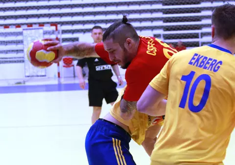 Naţionala masculină de handbal a pierdut (21-27) şi returul cu Suedia