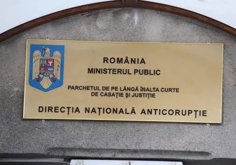 Vicepreședintele ANRE și un DIRECTOR ENEL, reținuți pentru MITĂ