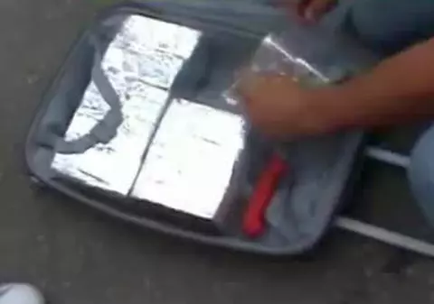 Cetăţean francez, prins cu aproape 10 kilograme de droguri la Piteşti! VIDEO 