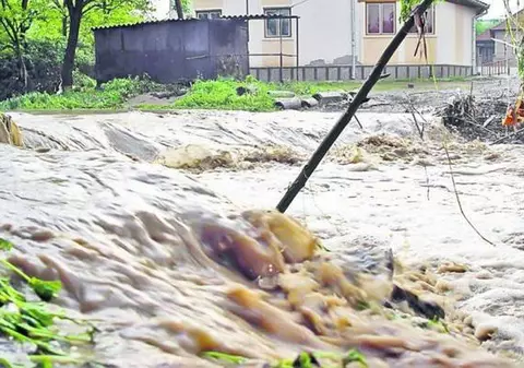 COD GALBEN de INUNDATII valabil până VINERI seara