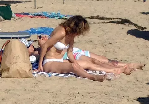 JLO nu mai e ce-a fost! FOTO cu diva muzicii latino, de NERECUNOSCUT pe o plaja din California!