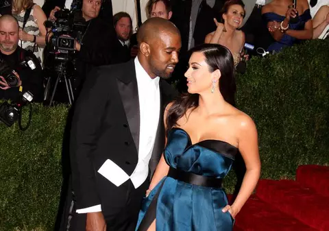 O fotografie cu Kim Kardashian şi Kanye West, cea mai APRECIATĂ imagine de pe Instagram | FOTO în articol