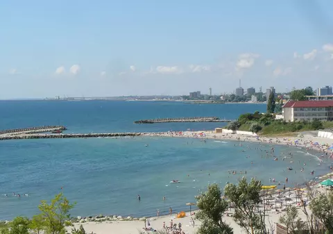 IDEI DE VACANŢĂ. Hotel Delta, o locație elegantă care face valuri pe litoralul românesc