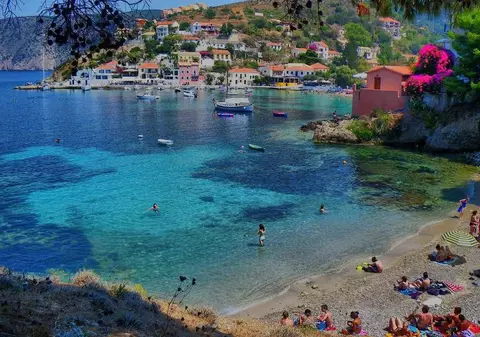 IDEI DE VACANŢĂ. Distracţii cu piticii tăi în Kefalonia