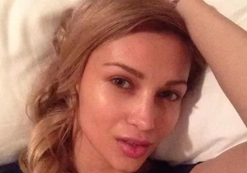 CLIPE DE GROAZĂ pentru Lora! Artista S-A TREZIT cu BALCONUL INVADAT de..."STRIGOI" | FOTO