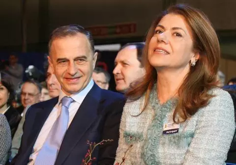 După ce i s-a adresat cu celebra replică "MIHAELA, DRAGOSTEA MEA", MIRCEA GEOANĂ îşi DĂ iar PE SPATE SOŢIA! CE i-a DEDICAT PE FACEBOOK!