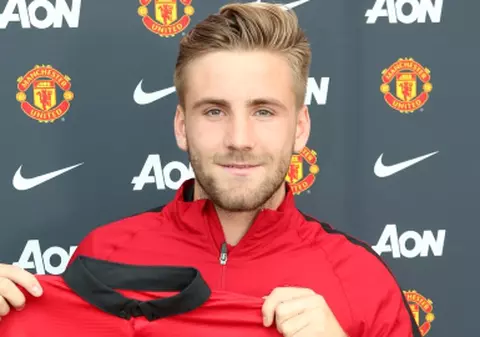 Luke Shaw a semnat cu Manchester United