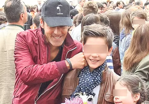 Ştefan Bănică jr a fost prezent la serbarea fiului său: «Bravo, băiatu’ tatii!»