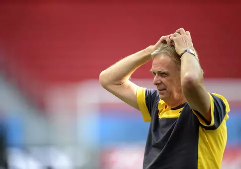 Selecţionerul ”leilor”: ”Le cer scuze tuturor oamenilor din Camerun”