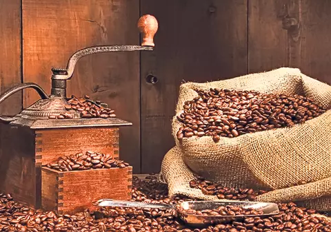 Cafeaua conţine o substanţă care cauzează cancer