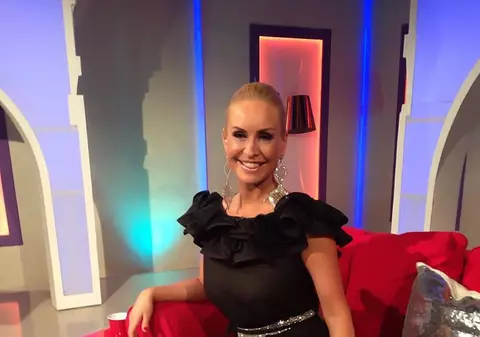 VICA BLOCHINA IA ATITUDINE după SCANDALUL SILICOANELOR! Uite ce le ÎNDEAMNĂ pe FEMEI să FACĂ!