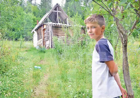 EXCLUSIV. ANDREI, COPILUL care A TRĂIT SINGUR în MIJLOCUL PĂDURII, şi-a SERBAT ZIUA! De ce SURPRIZE a avut PARTE!