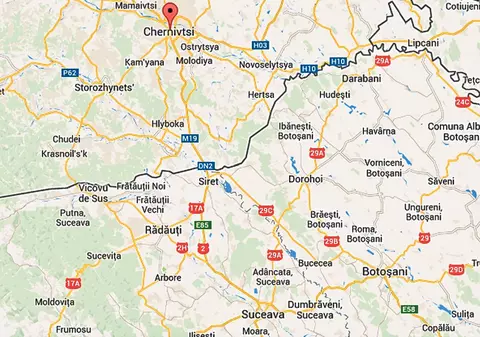 UPDATE / Serviciile secrete ucrainiene le acuză pe cele ruse că voiau să incendieze două școli românești din Cernăuți. Reacția MAE