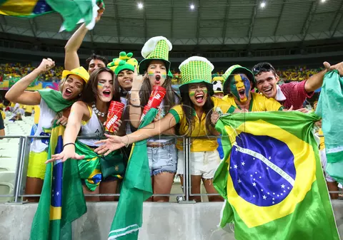 Brazilienii au dat drumul la fiesta. Urmează duelul cu Germania, din semifinalele Campionatului Mondial